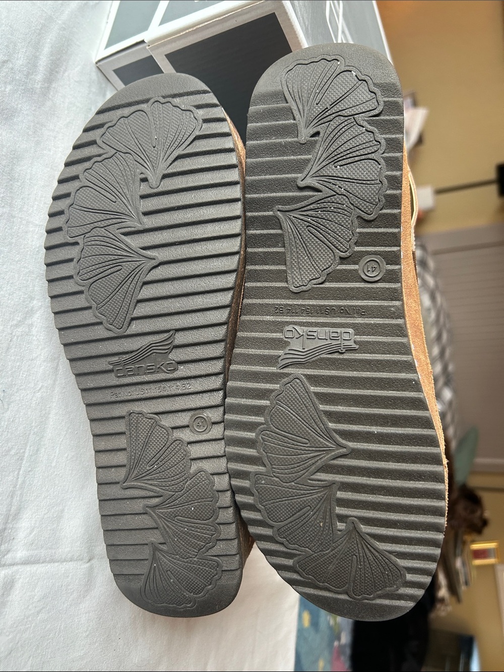Dansko Merrin Clog 41 - Picture 6 of 9